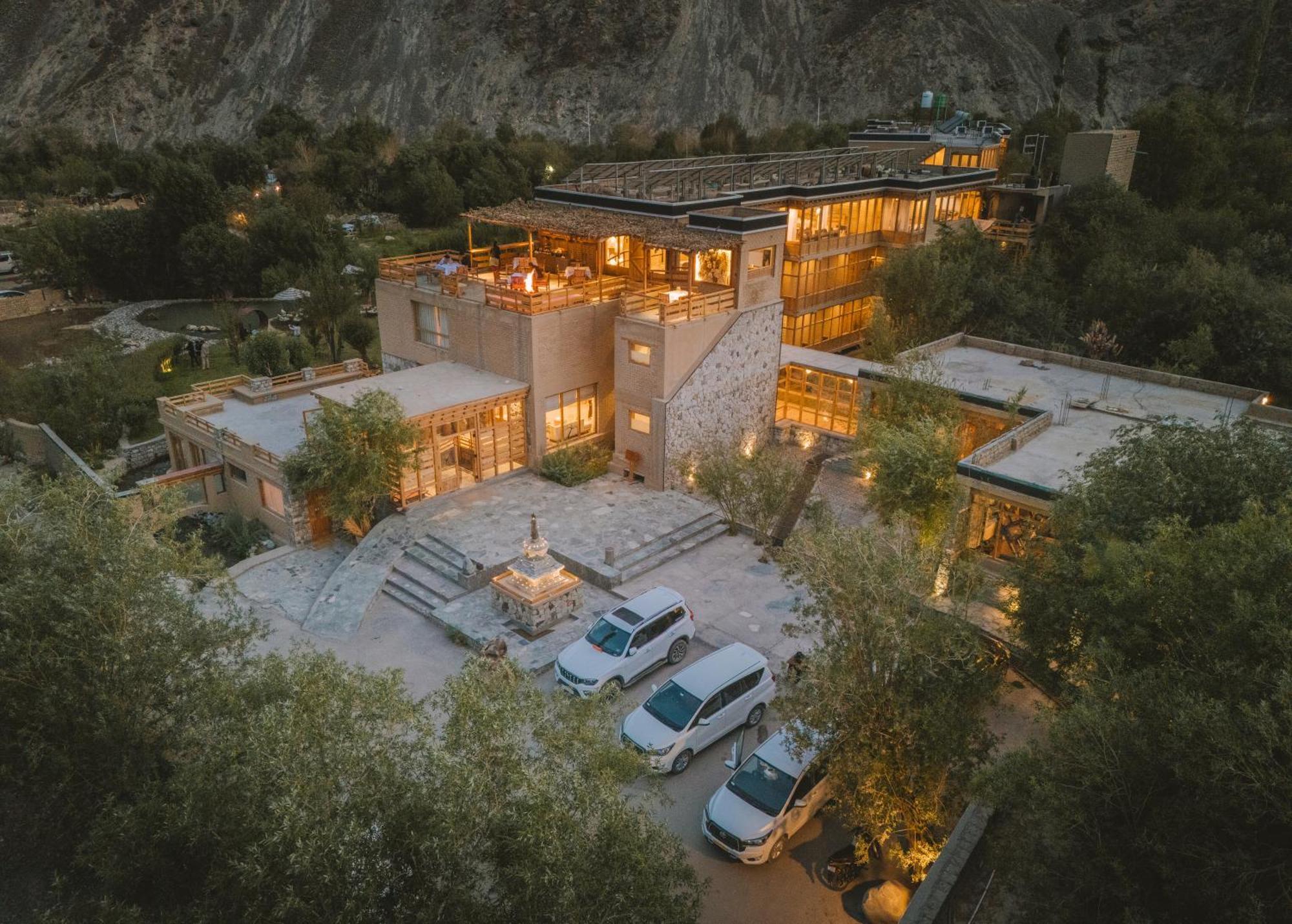 Stone Hedge Hotel Nubra Exterior photo