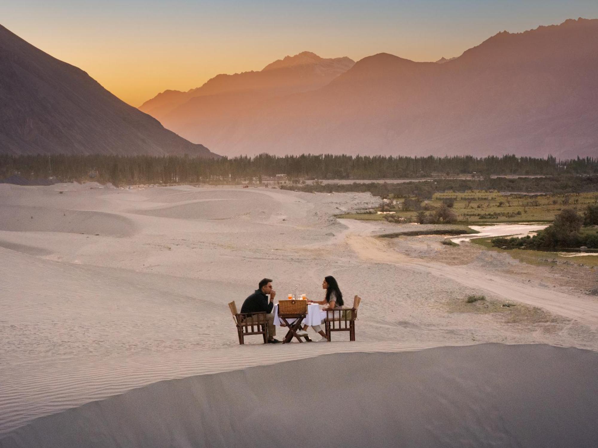 Stone Hedge Hotel Nubra Exterior photo