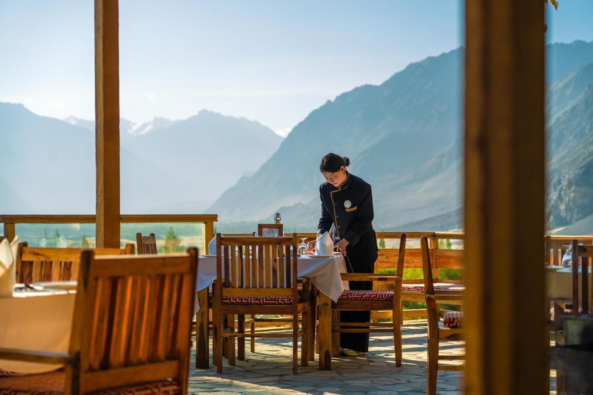 Stone Hedge Hotel Nubra Exterior photo